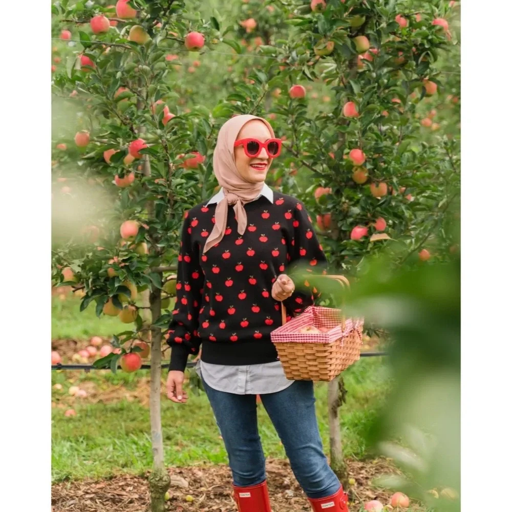 Kate Spade Apple Toss Sweater - Picture 6 of 13